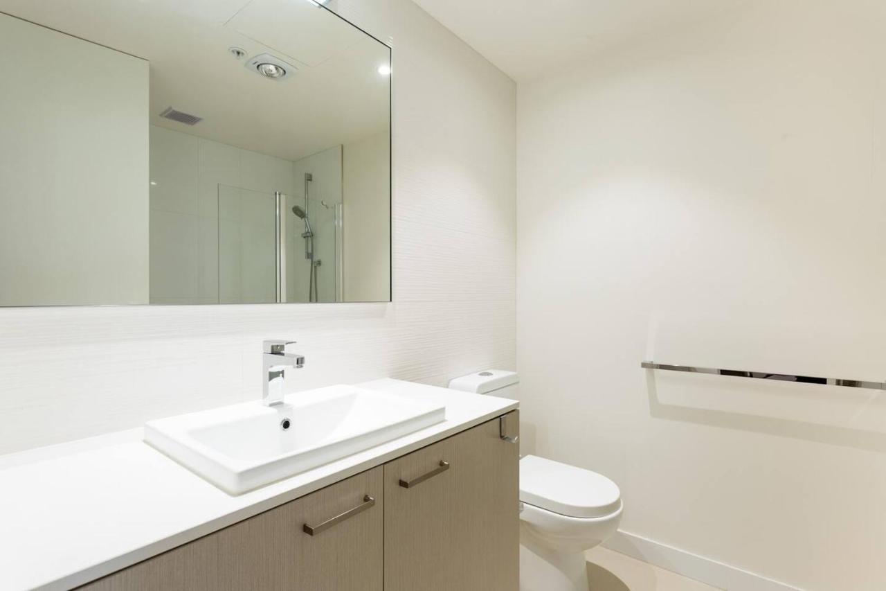 Apartment Sun-lit Suburban Near Westfield Doncaster