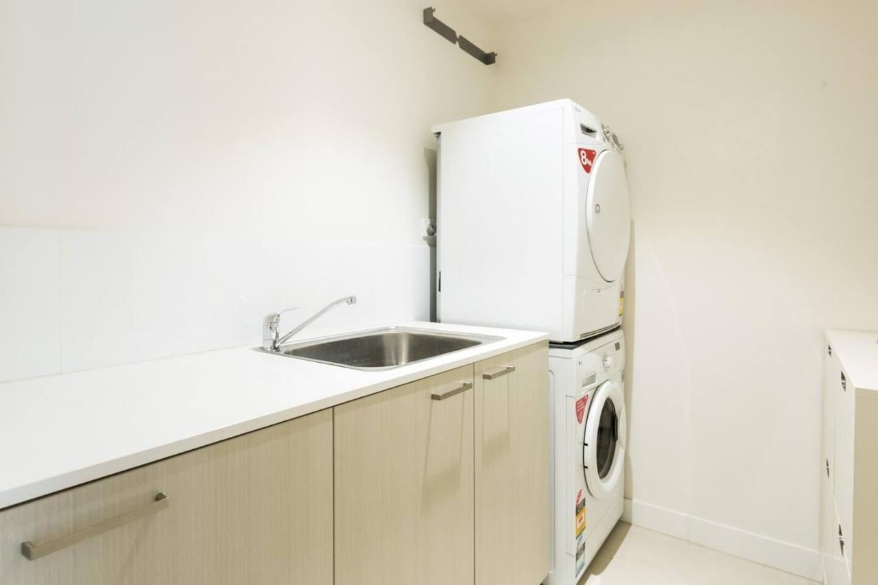 Apartment Sun-lit Suburban Near Westfield Doncaster Melbourne