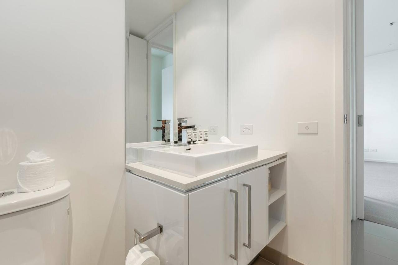 Light, Elevated Living Near Queen Victoria Market * Melbourne