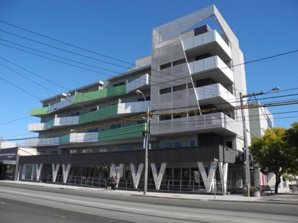Highview On High St - A Balcony Haven In Northcote Apartment