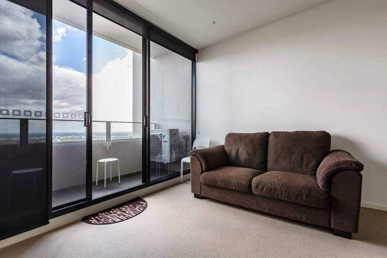 Light, Elevated Living Near Queen Victoria Market Apartment
