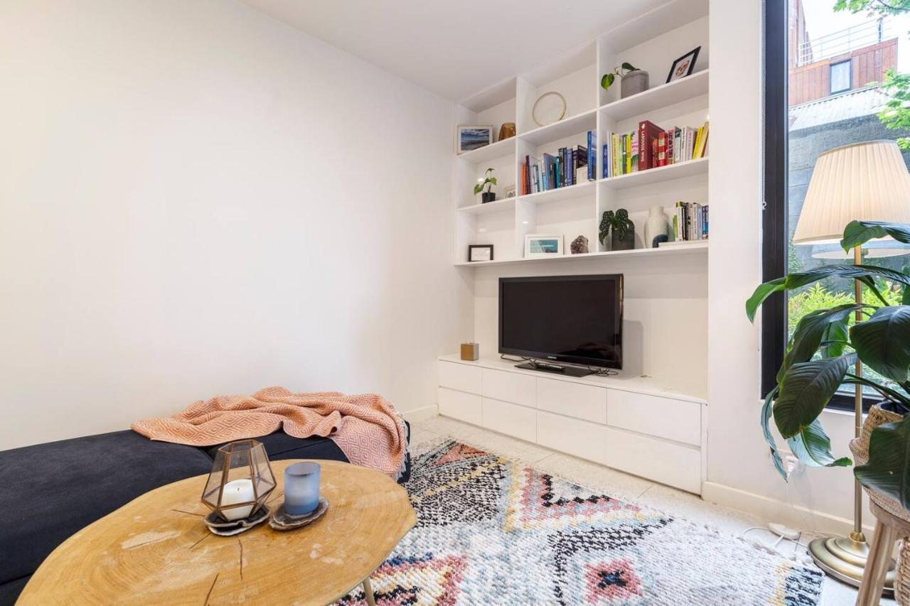 Laneway Leisure - Leafy Delight In The Heart Of Fitzroy Melbourne