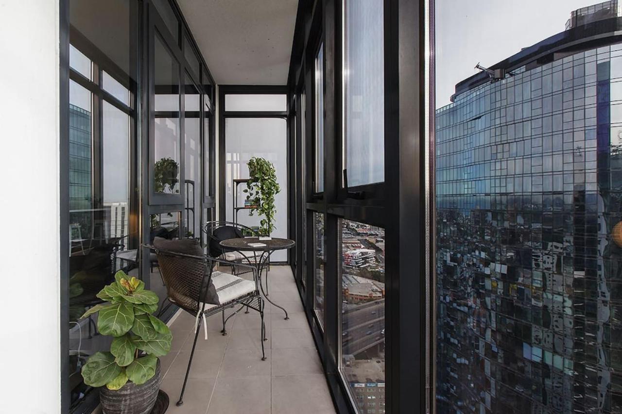Apartment Scenic Penthouse Living In The Heart Of *