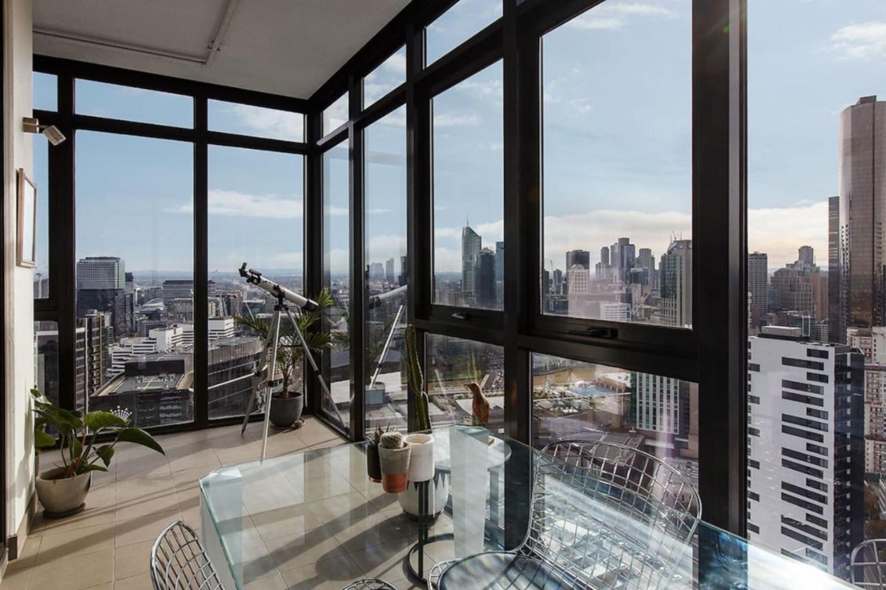 Scenic Penthouse Living In The Heart Of Apartment Melbourne