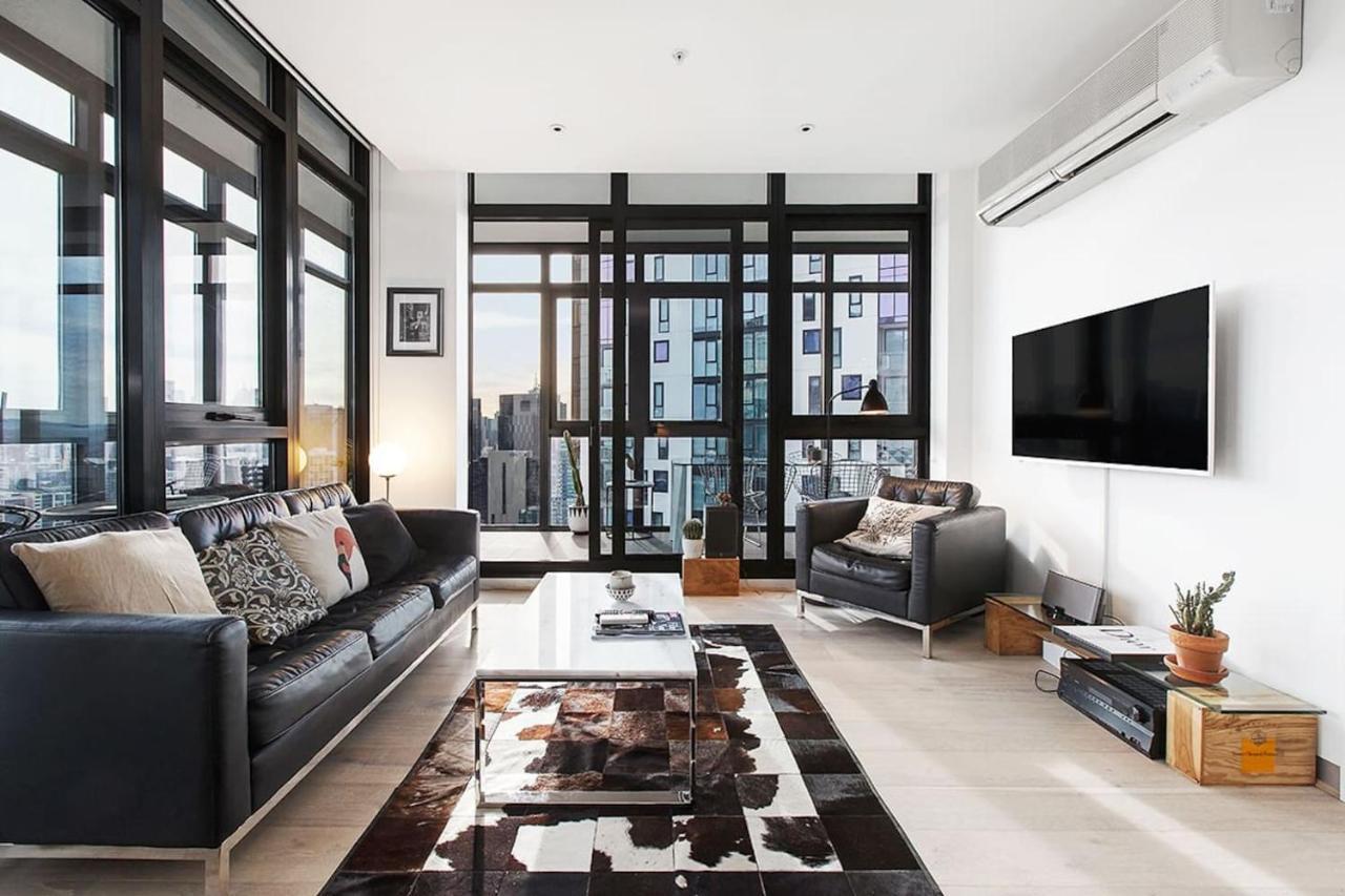 Scenic Penthouse Living In The Heart Of Apartment Melbourne
