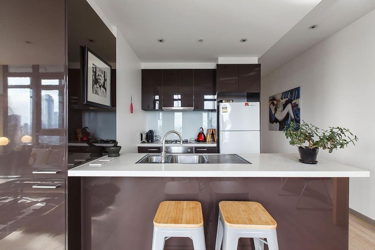 Scenic Penthouse Living In The Heart Of Apartment Melbourne