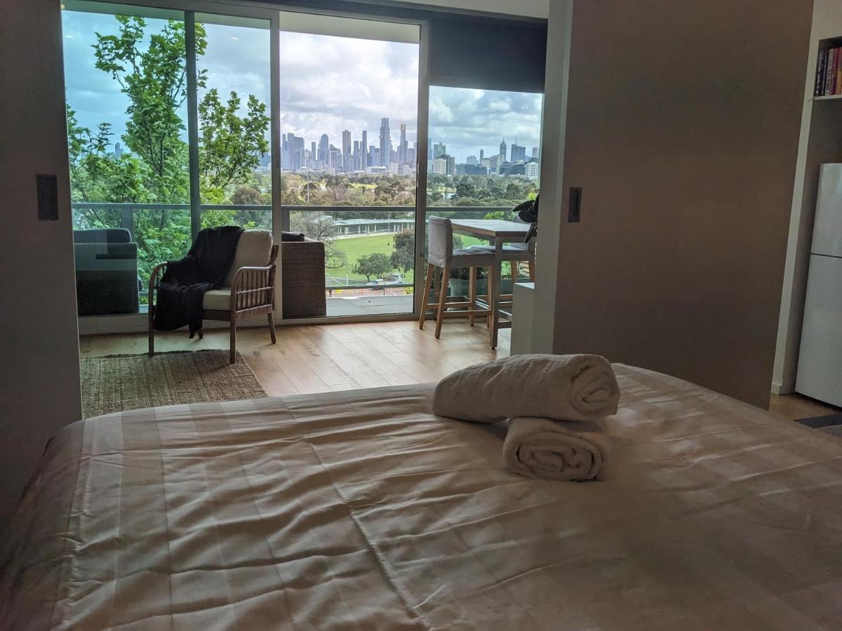 Spectacular Sunset Hideaway Bestview St Kilda Boutique Self-contained Luxury *