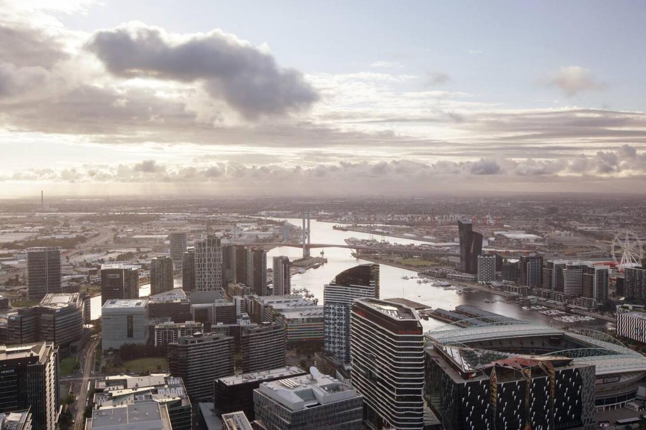 Breathtaking View In The Heart Of Cbd Apartment