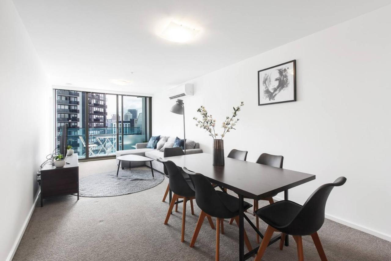 Stunning Sky-high Urban Pad At Southbank Melbourne