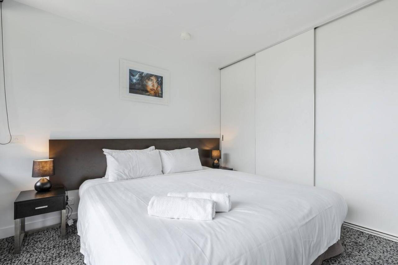 Katherine Place - Modern And Balcony Pad