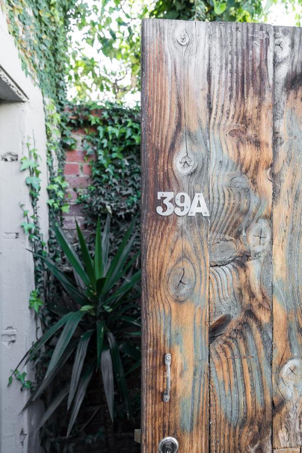 Amazing Apartment, Beautiful Location - Free Wifi Apartment *