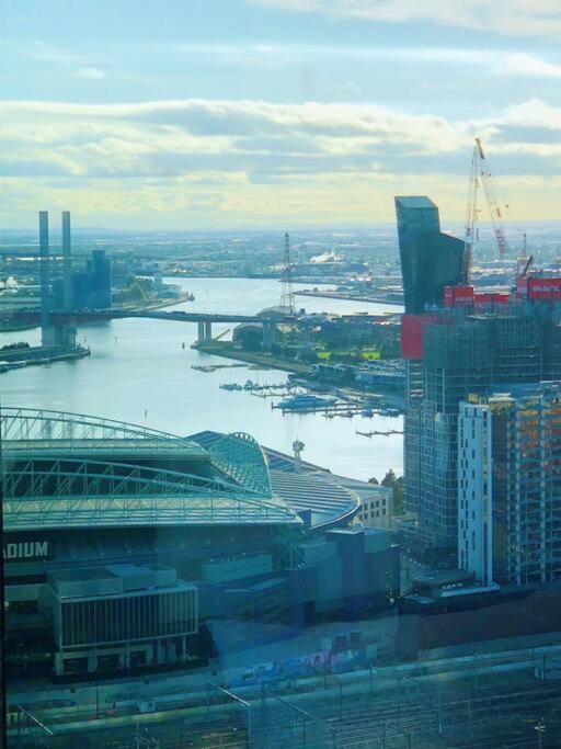 Great Location 2b2b Free Parking Melbourne