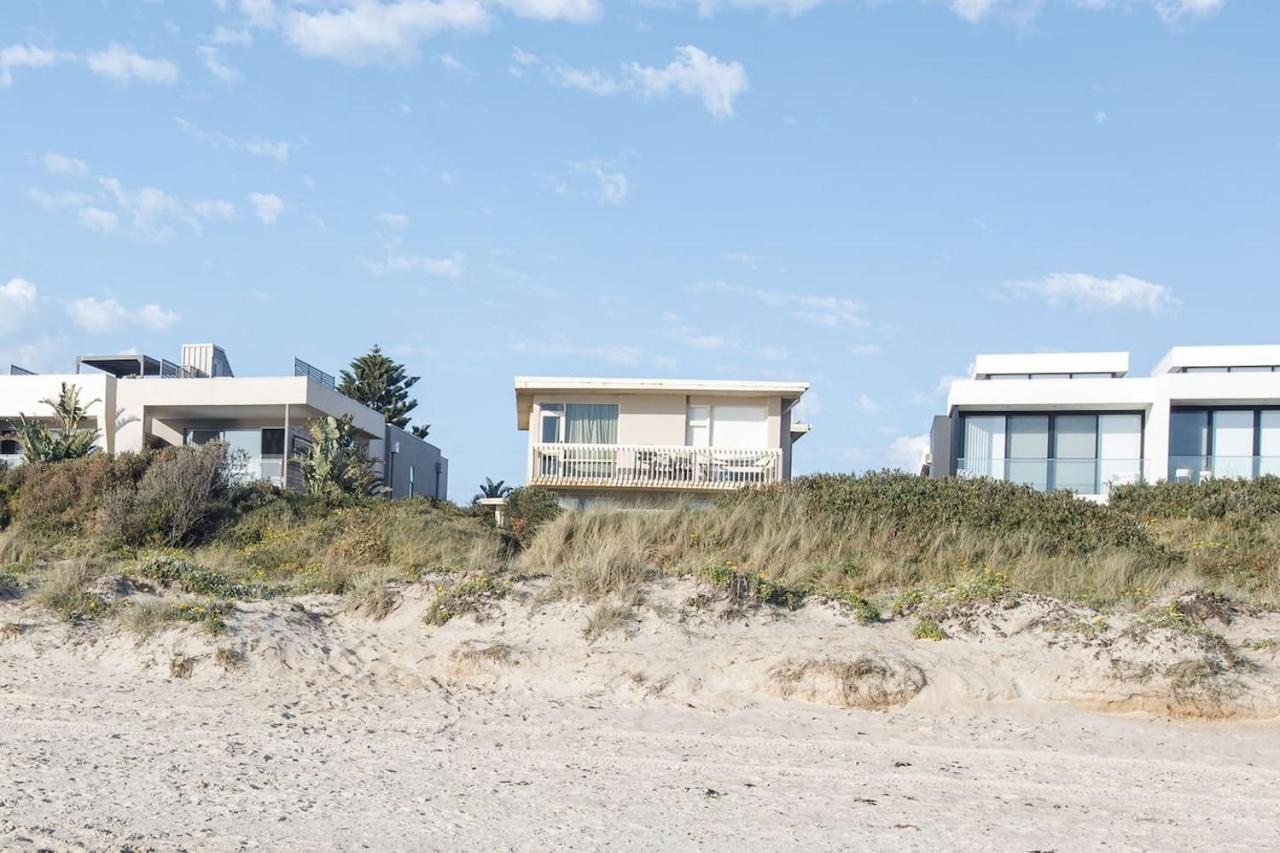 Beyond The Blue - Beachfront Beauty On Your Doorstep Holiday home *