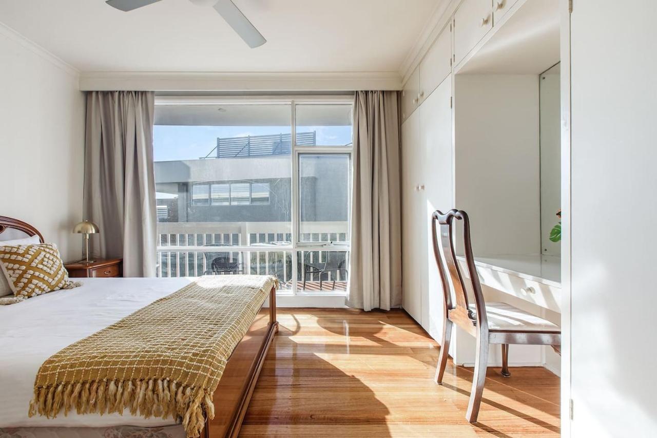 Beyond The Blue - Beachfront Beauty On Your Doorstep