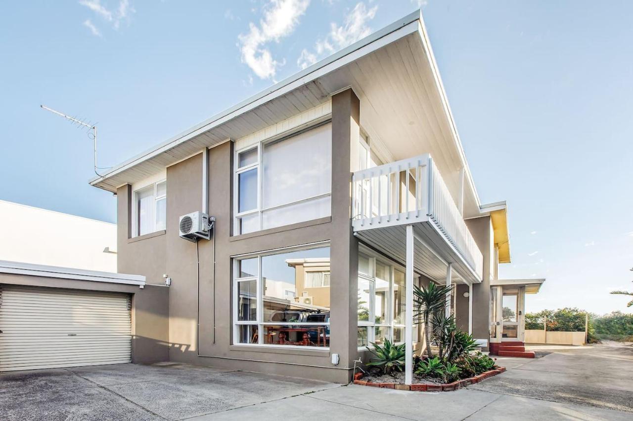 Holiday home Beyond The Blue - Beachfront Beauty On Your Doorstep