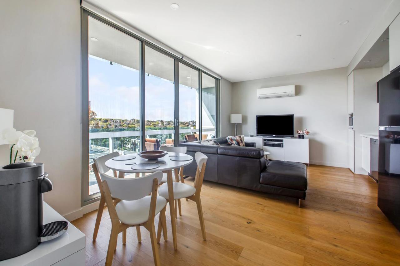 Vivid On Malvern Road - A Convenient Lifestyle Apartment Melbourne