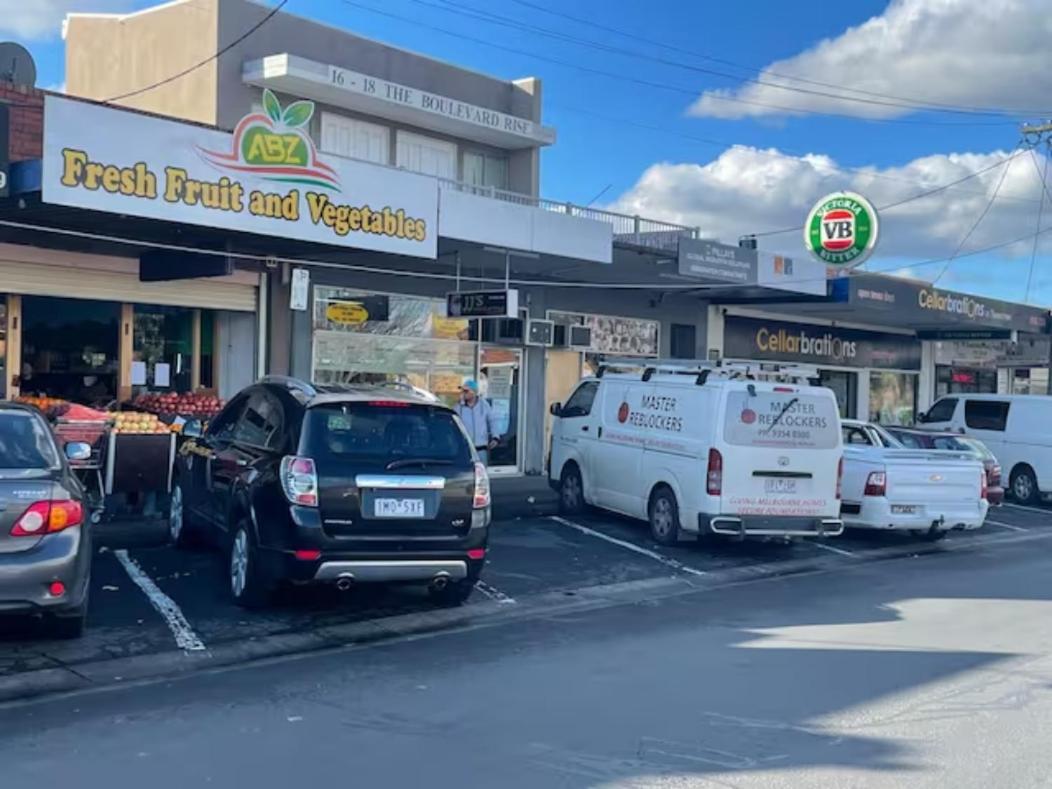 Quiet & Private With Access And Free Wifi * Melbourne