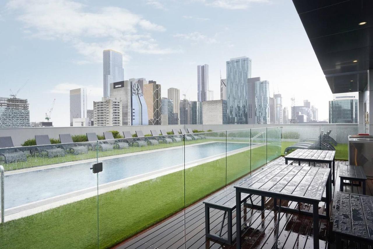 Refined Pad In With Pool Apartment