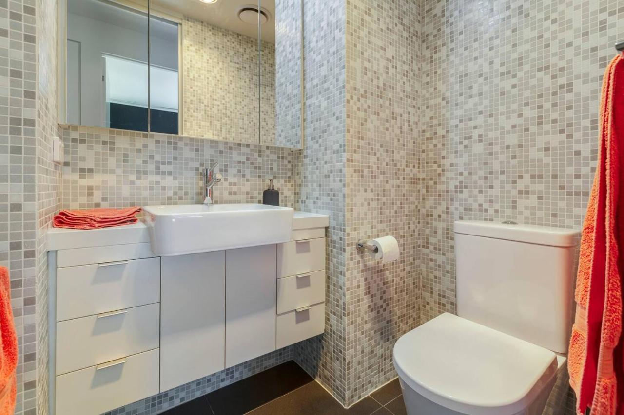Vivid On Malvern Road - A Convenient Lifestyle Apartment Melbourne