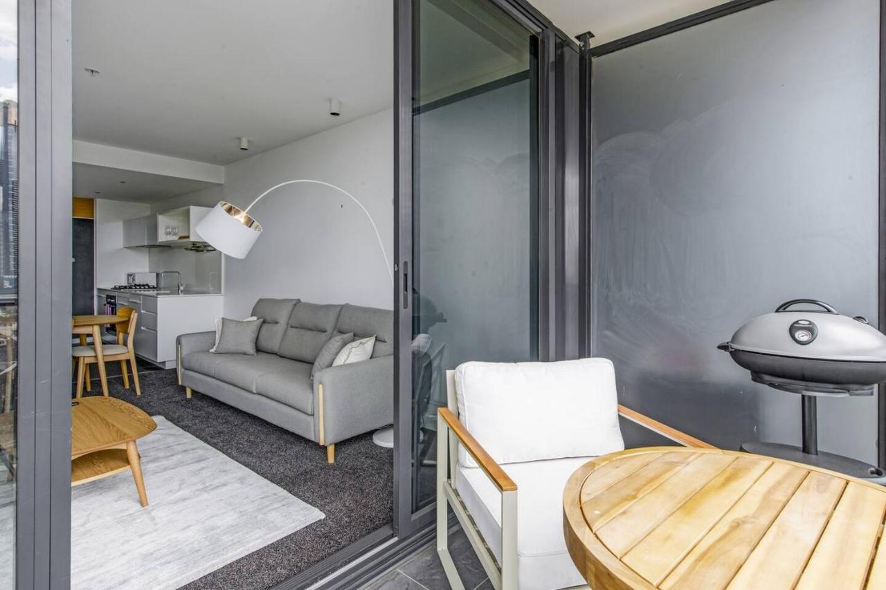 Skyhigh's Edge - View Serenity By St Kilda Rd Melbourne