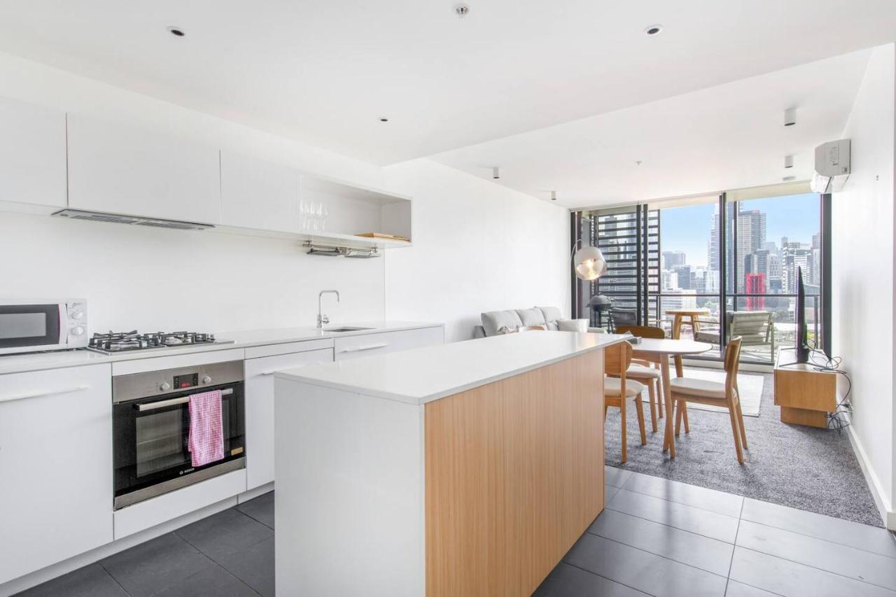 Skyhigh's Edge - View Serenity By St Kilda Rd Apartment Melbourne