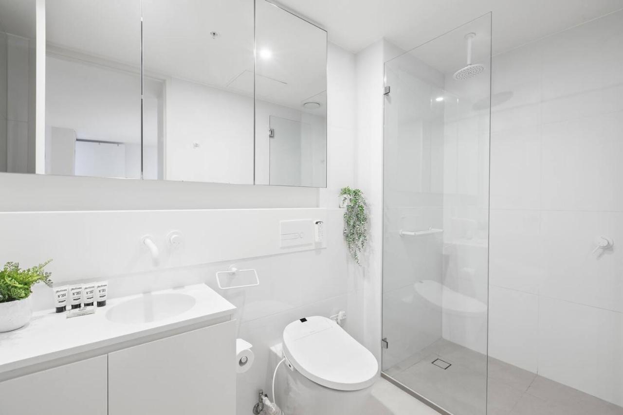 Apartment Sunny Seclusion Minutes From South Yarra Station Melbourne