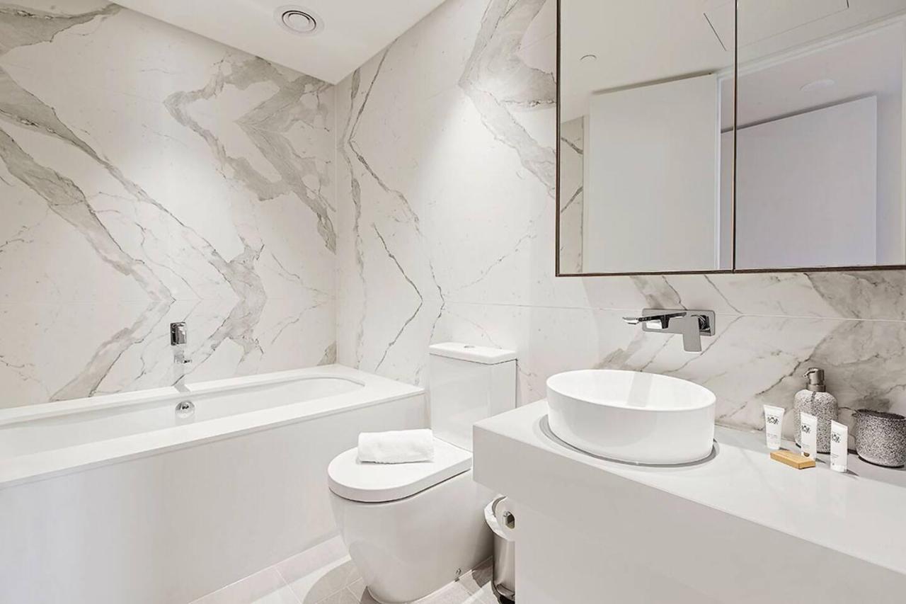 Of Town - Penthouse With Every Opulence * Melbourne