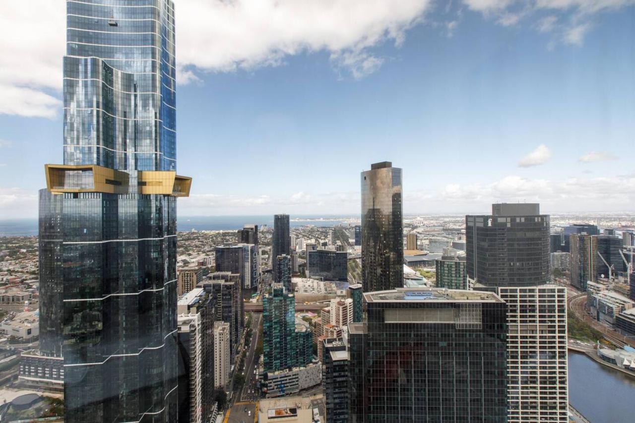 Modern Meets Retro In Penthouse With Soaring Views Apartment Melbourne