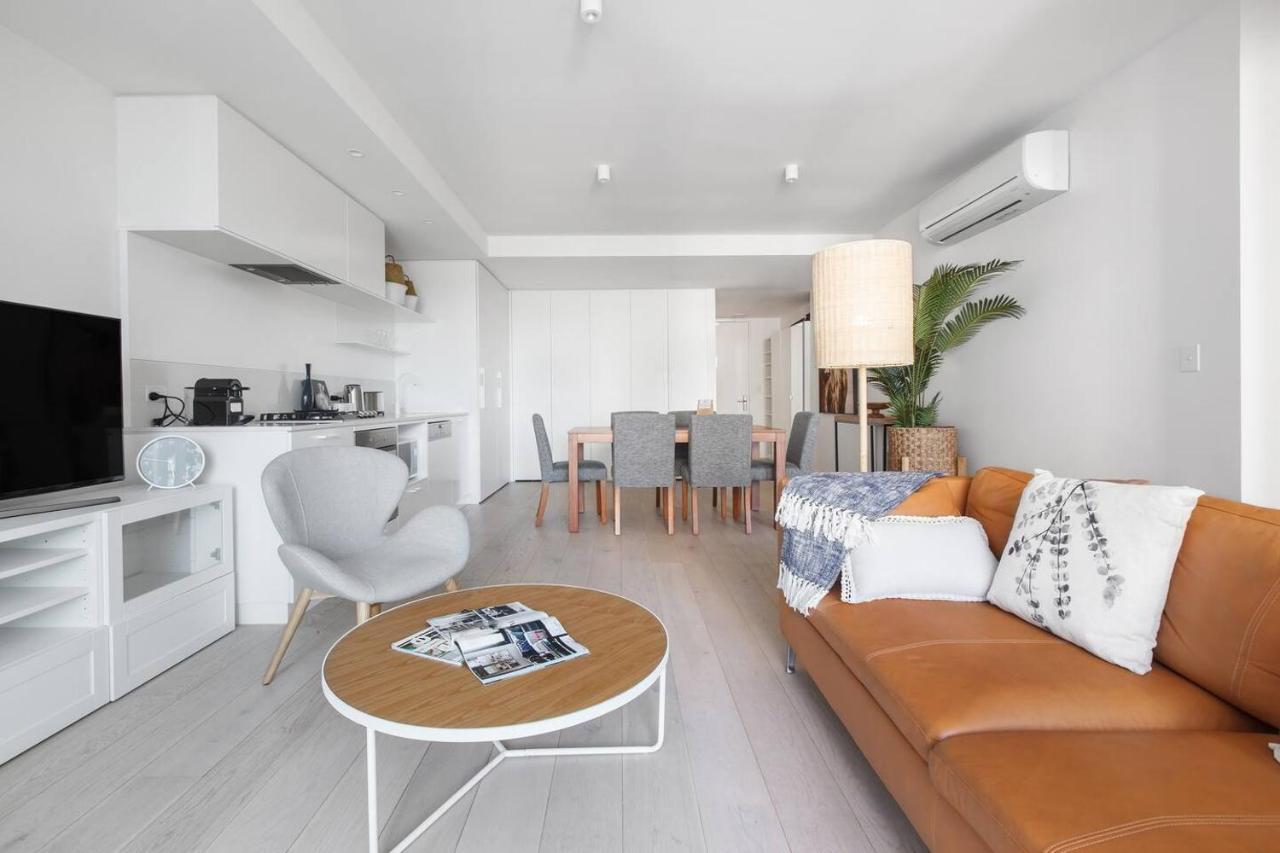 Sunny Seclusion Minutes From South Yarra Station Apartment Melbourne