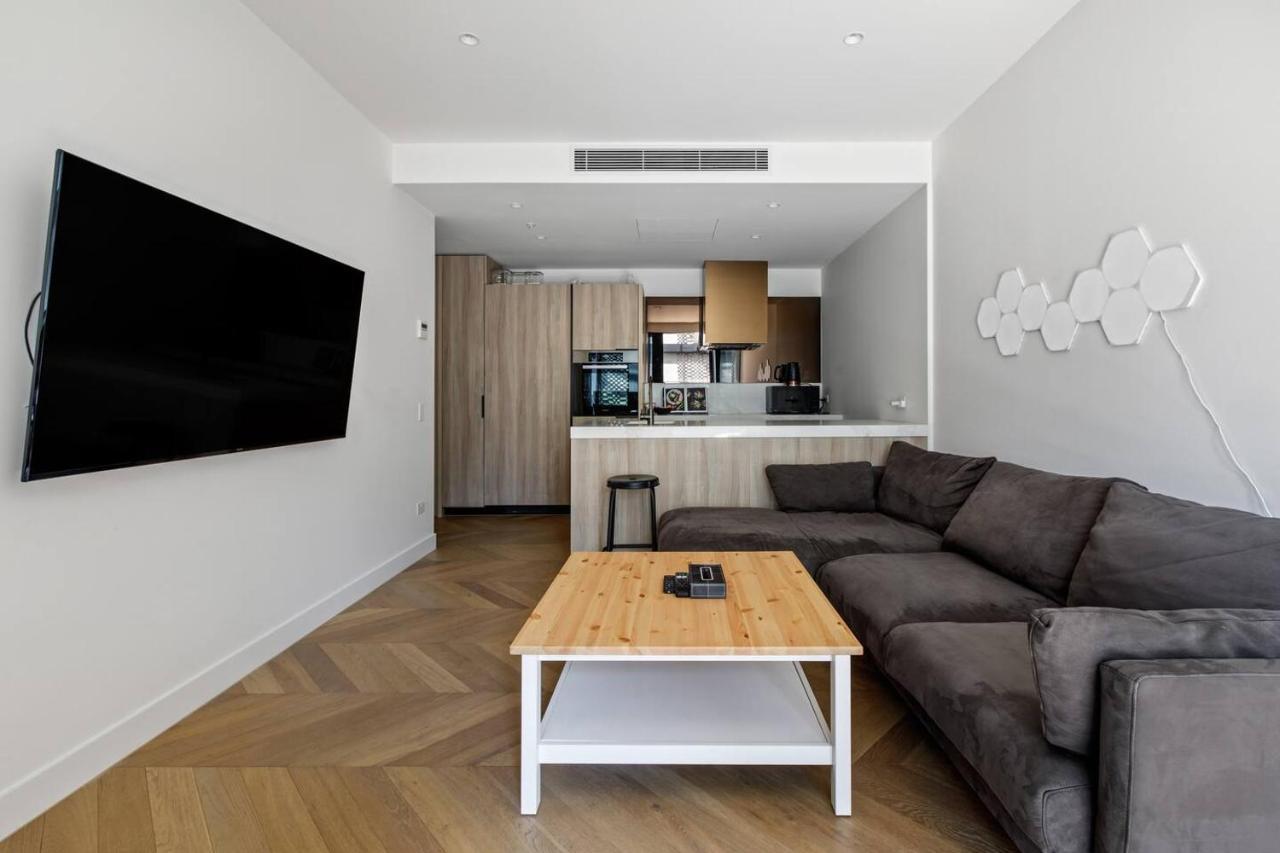 The Claremont - Refined Style Living Apartment
