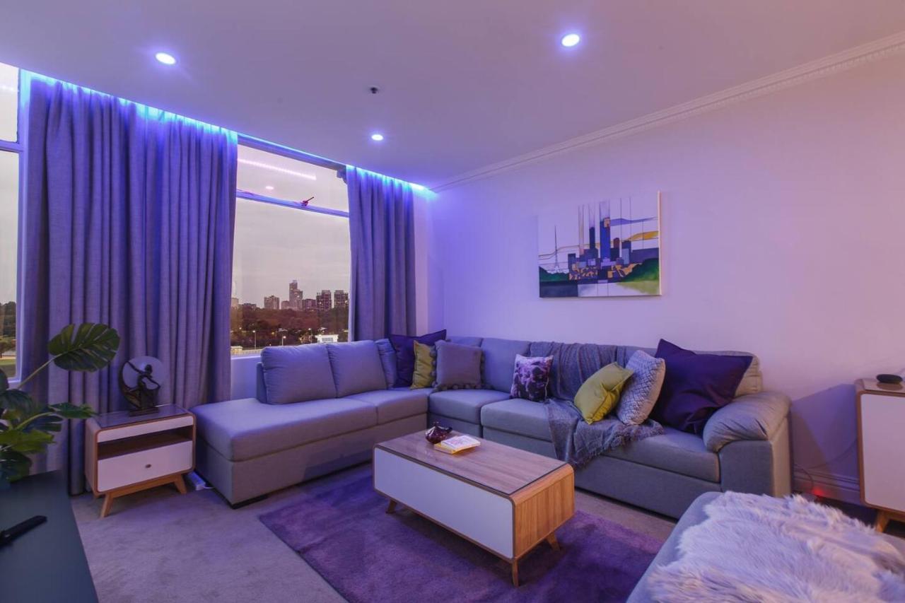 Grand Luxury In The Cbd Along The Yarra River Apartment