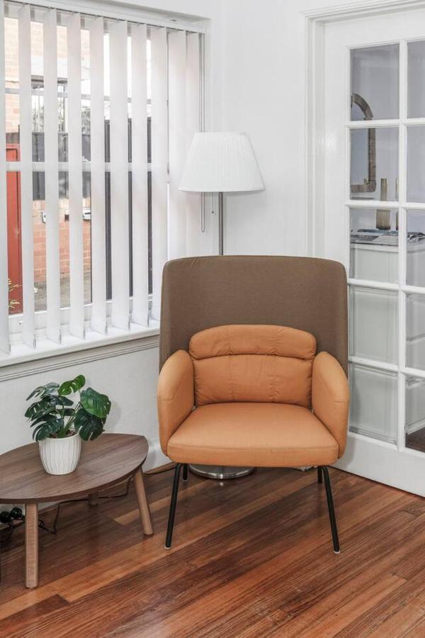 Apartment Art Deco Modern Within Elwood's Inner-city Scene Melbourne