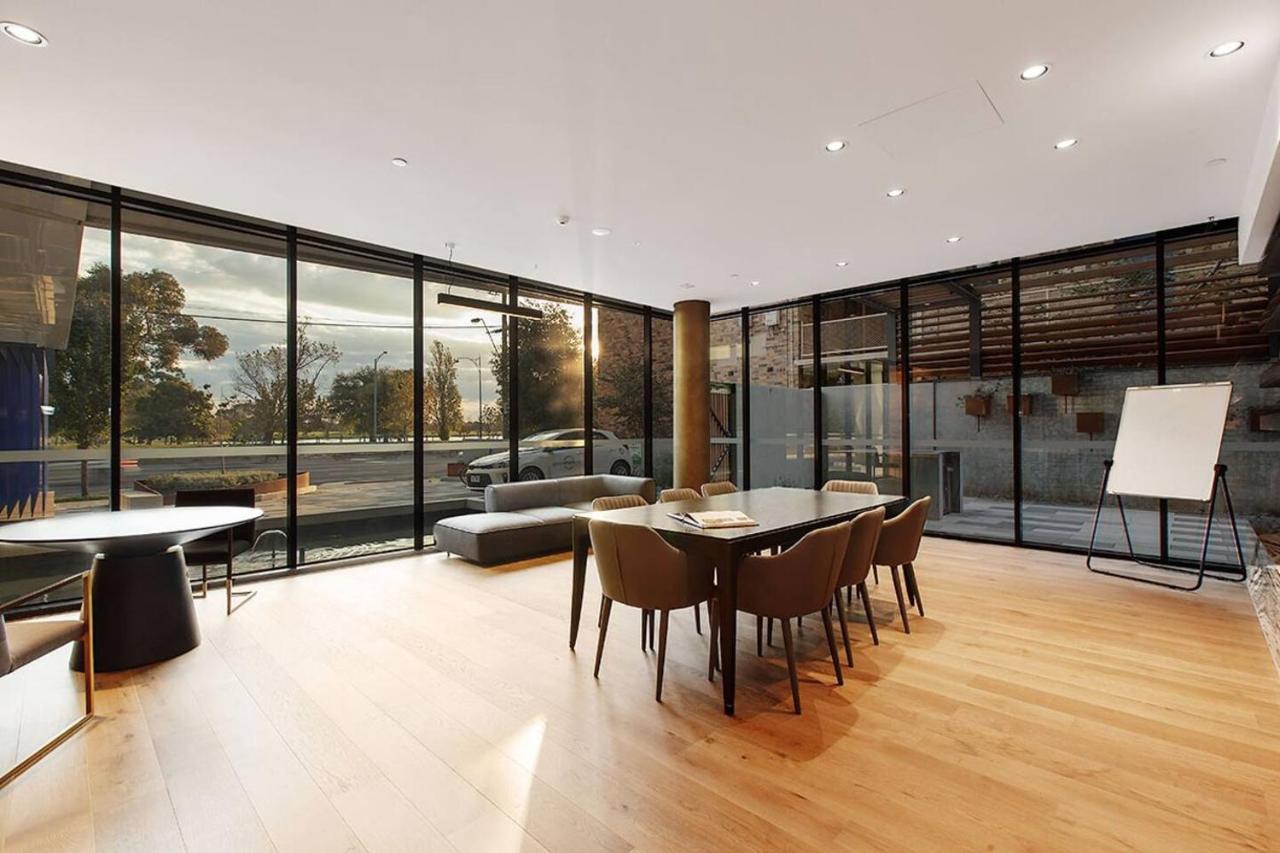 Of Town - Penthouse With Every Opulence Apartment Melbourne