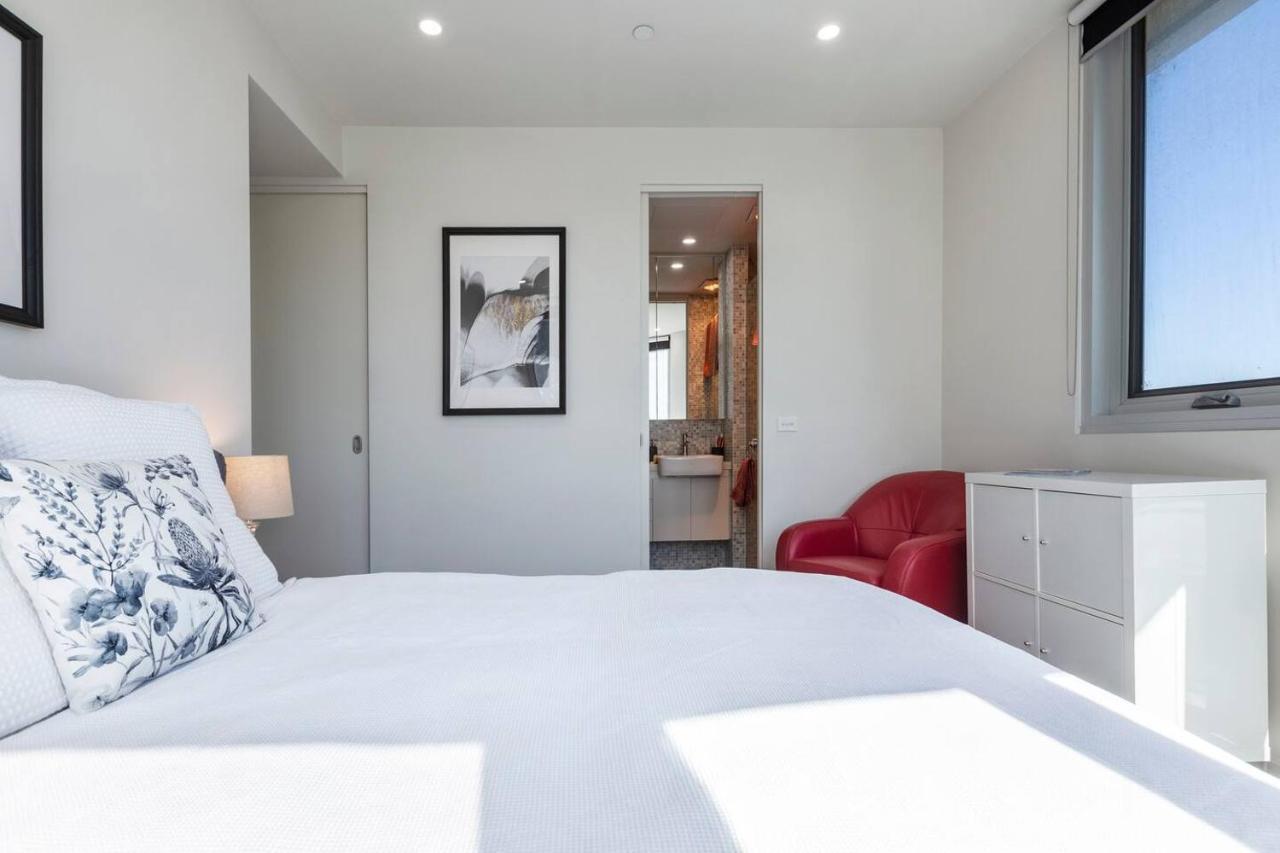 Vivid On Malvern Road - A Convenient Lifestyle * Melbourne