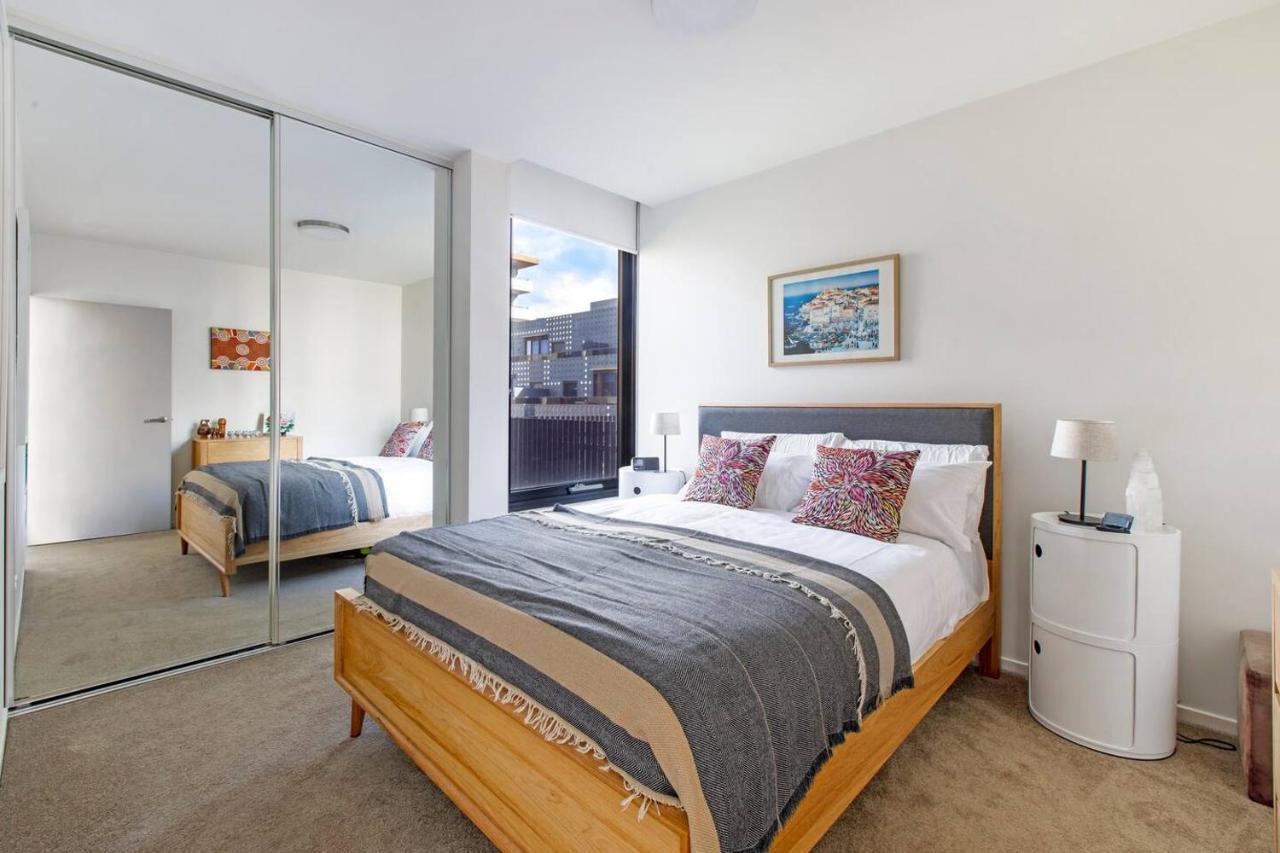 Apartment Contemporary Comfort Between Fitzroy And Carlton