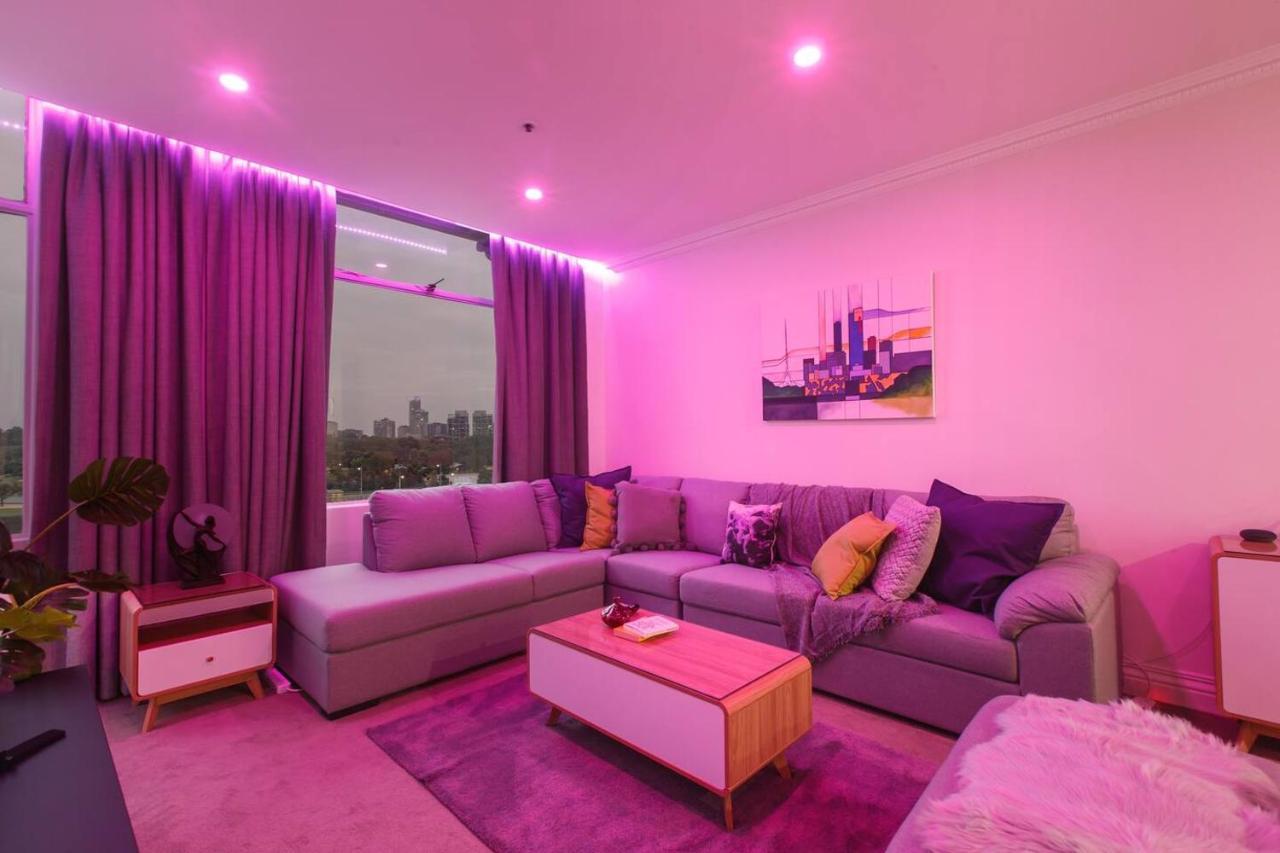 Apartment Grand Luxury In The Cbd Along The Yarra River