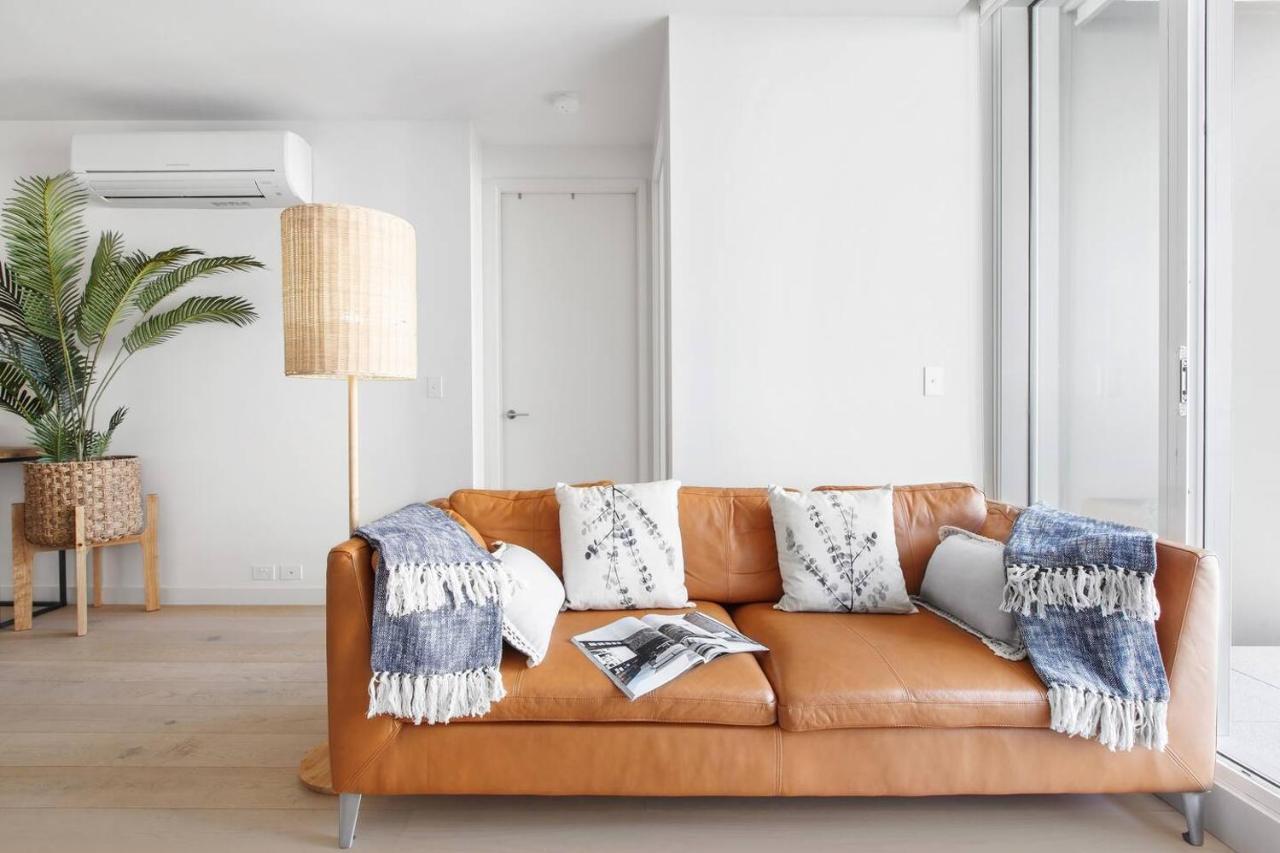 Sunny Seclusion Minutes From South Yarra Station *