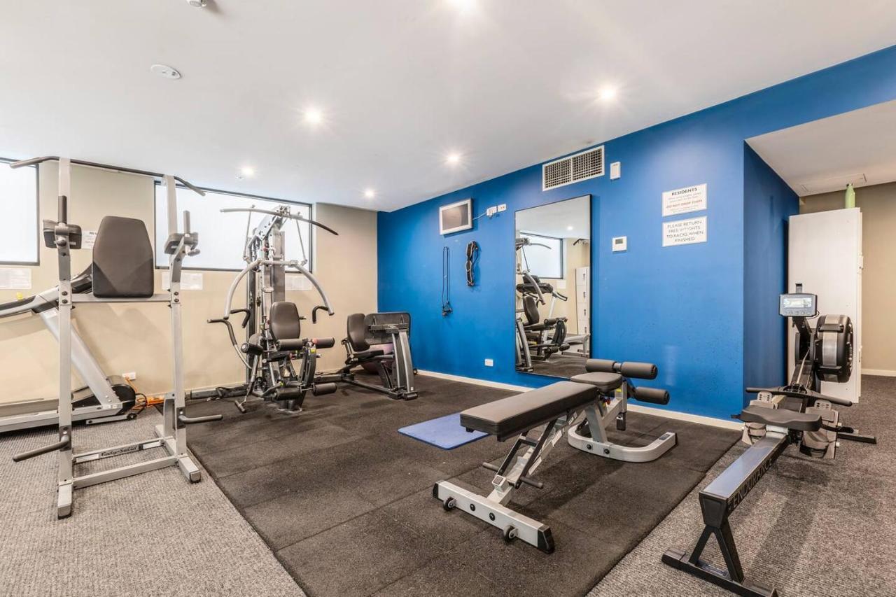 Apartment Nottville Poolside - Coastal Cosmopolitan Off Bay St