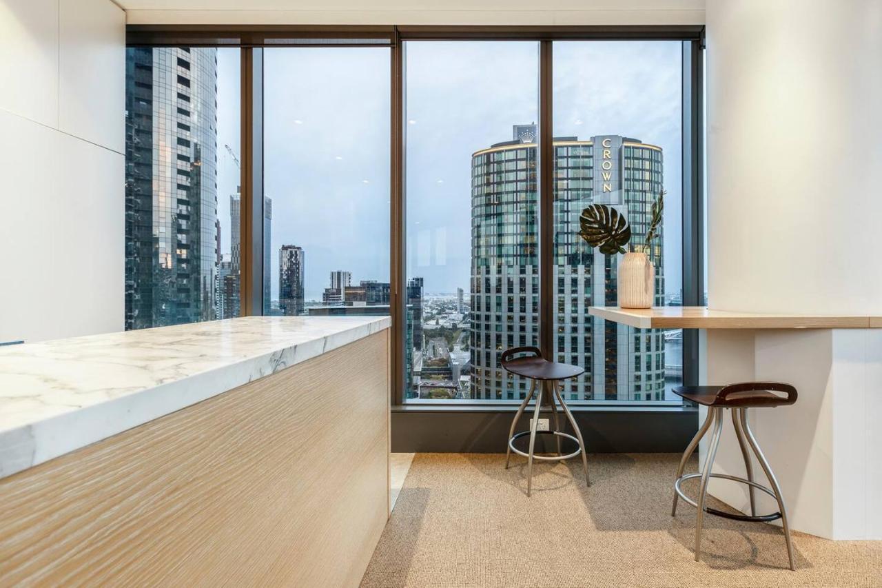 Spectacular Panoramic Views In Sky-high Luxe Melbourne