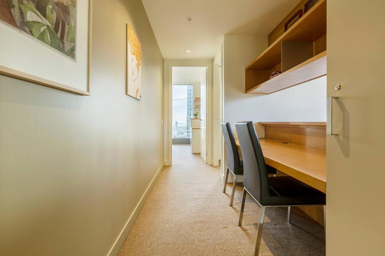 Spectacular Panoramic Views In Sky-high Luxe *