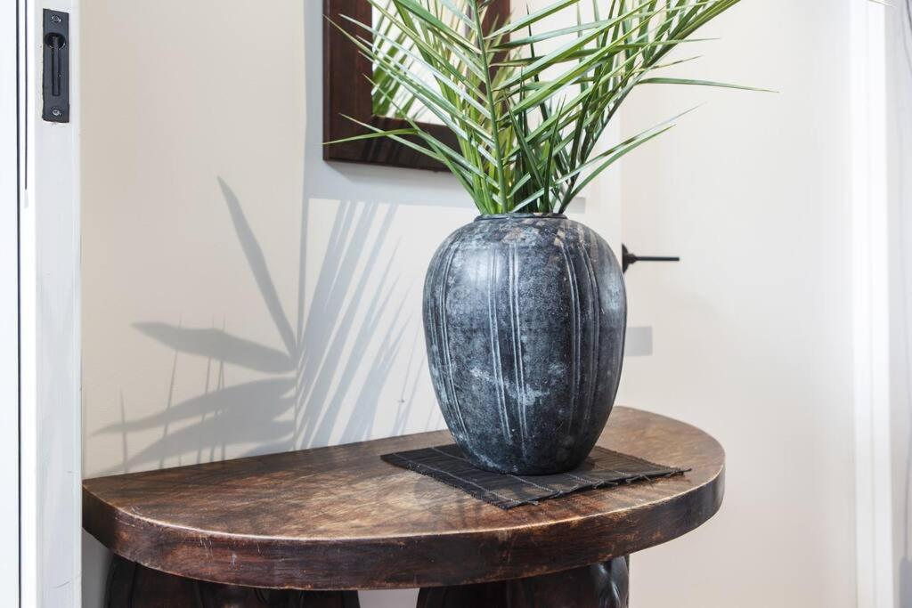 Zen State Of Mind - Calming Richmond Retreat * Melbourne