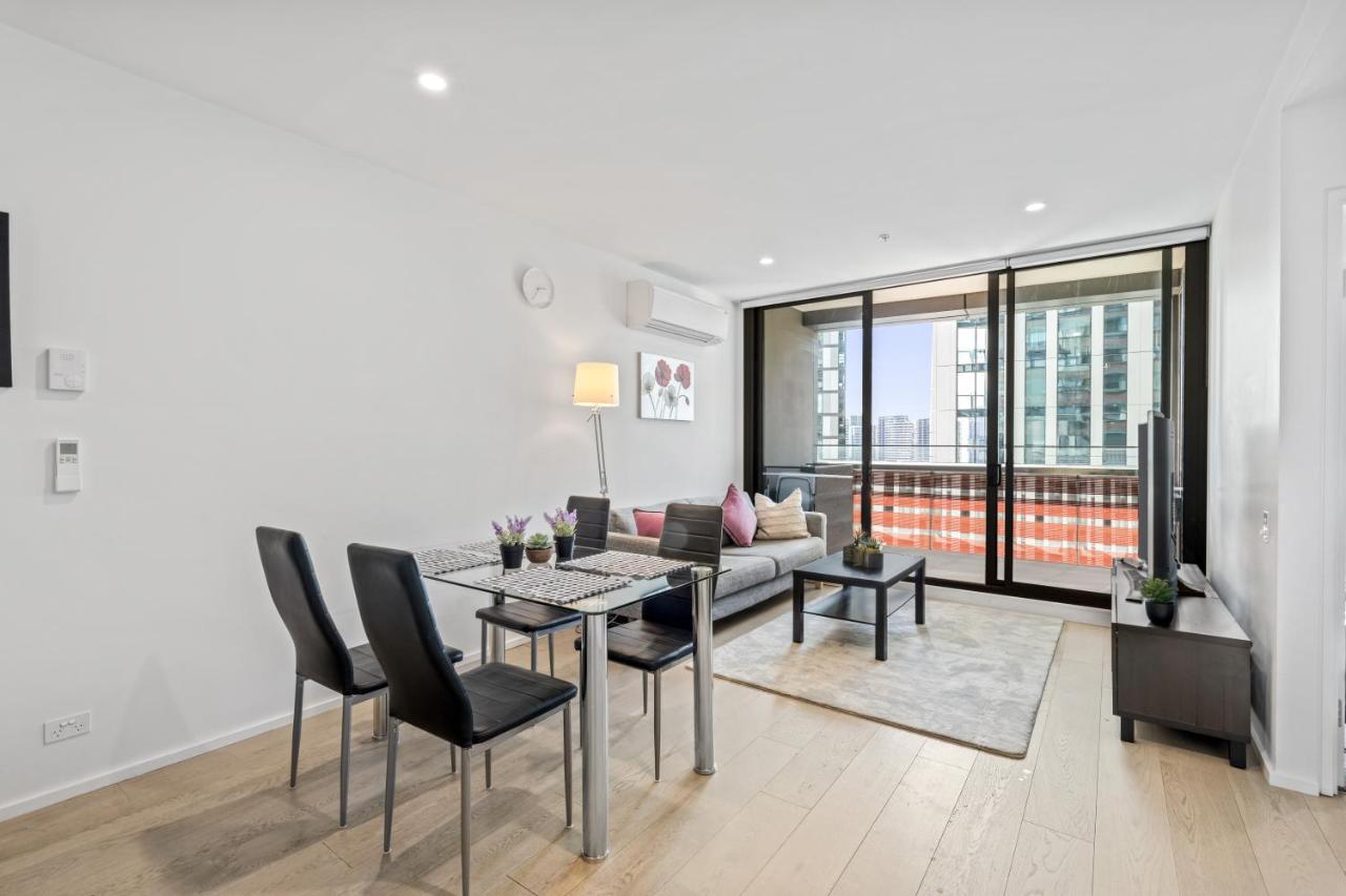 Legend Of Docklands Apartment