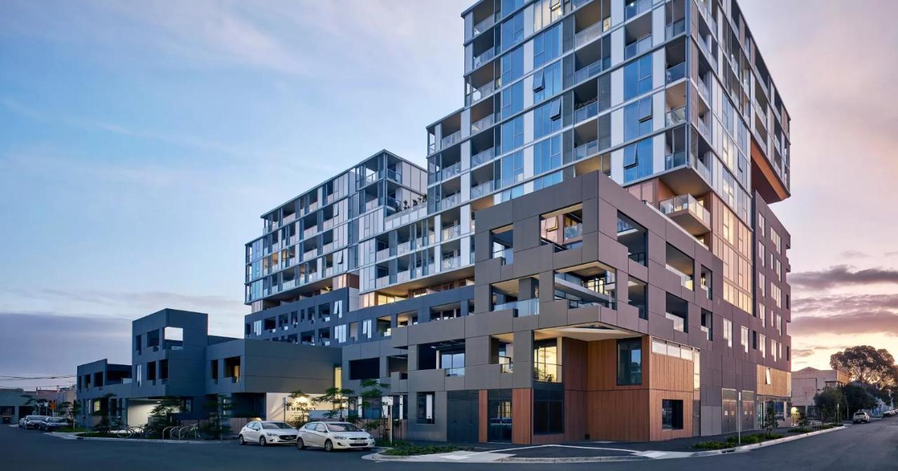 Luxury Living, Richmond *