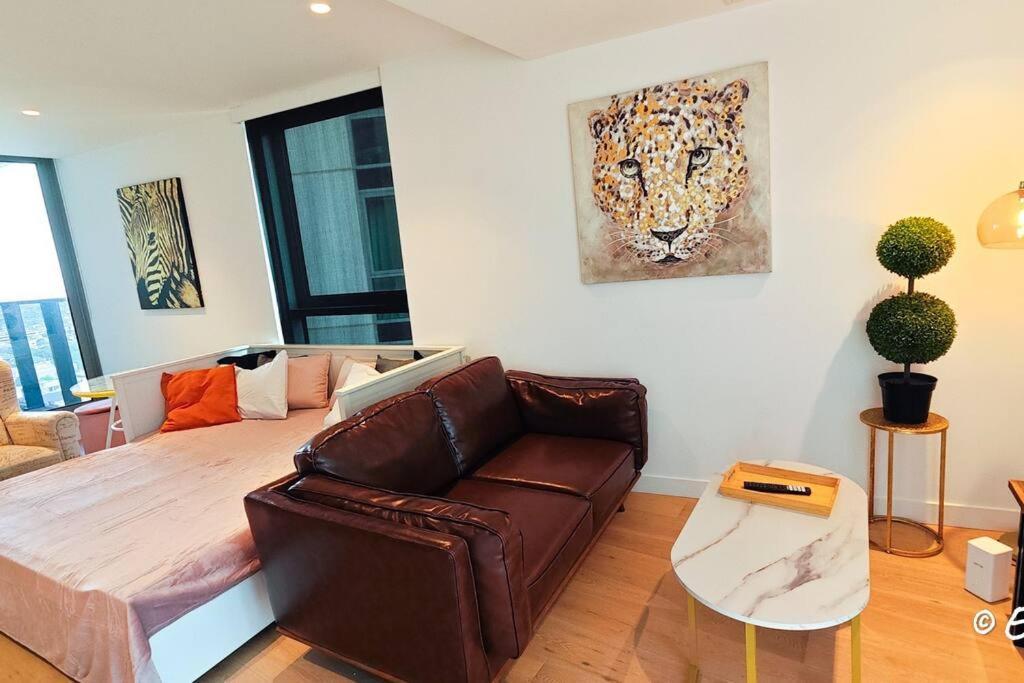 Southbank 23f 1br 4guest Skyline Pool & Gym