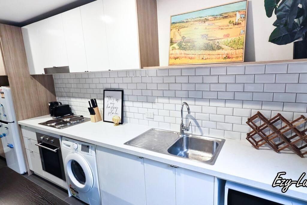 Mcg Best Unit For Fireworks 1br Sleeps3 Apartment Melbourne