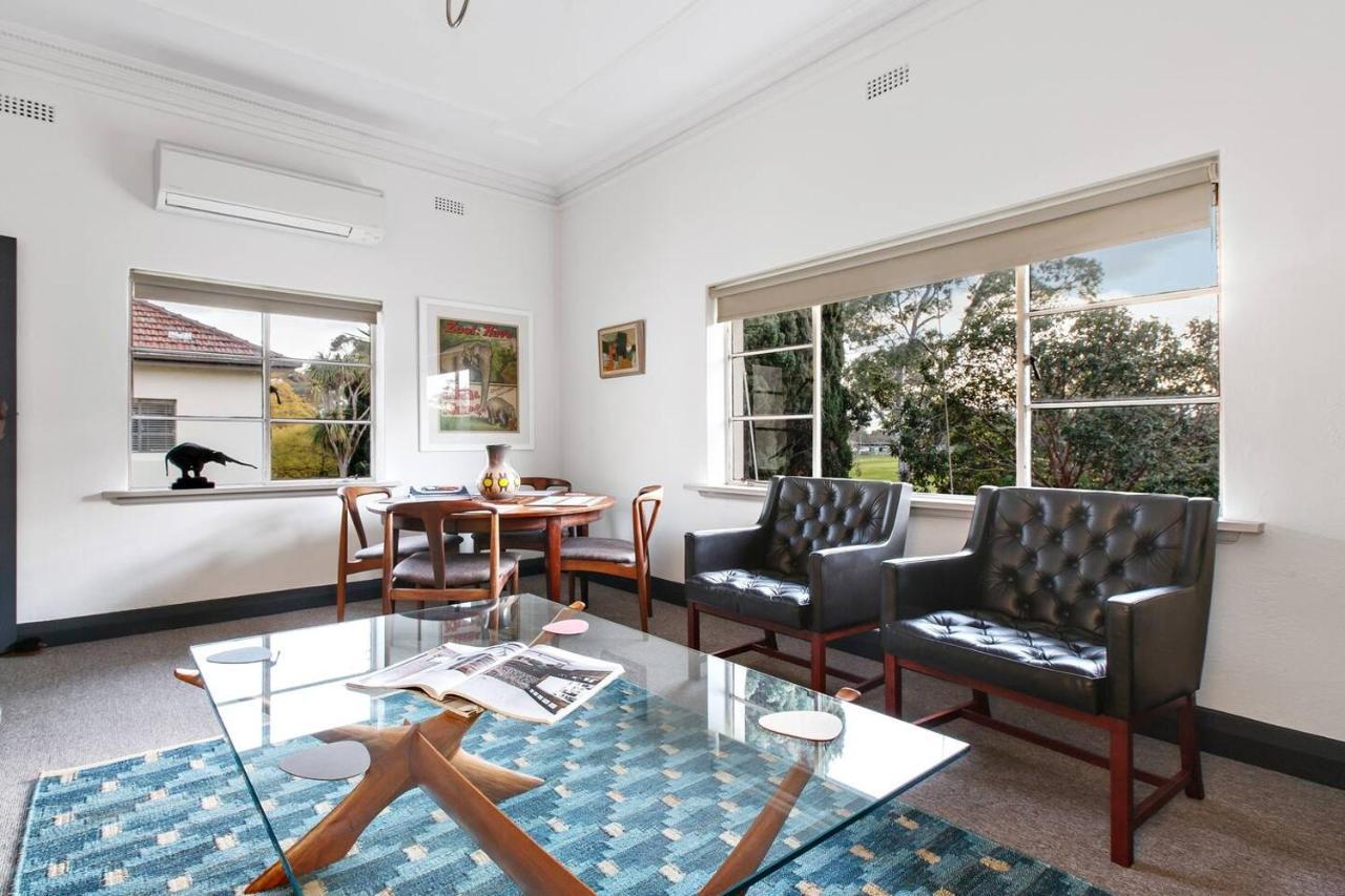 Parkside Hideaway - Beautiful Art Deco Near Zoo Apartment
