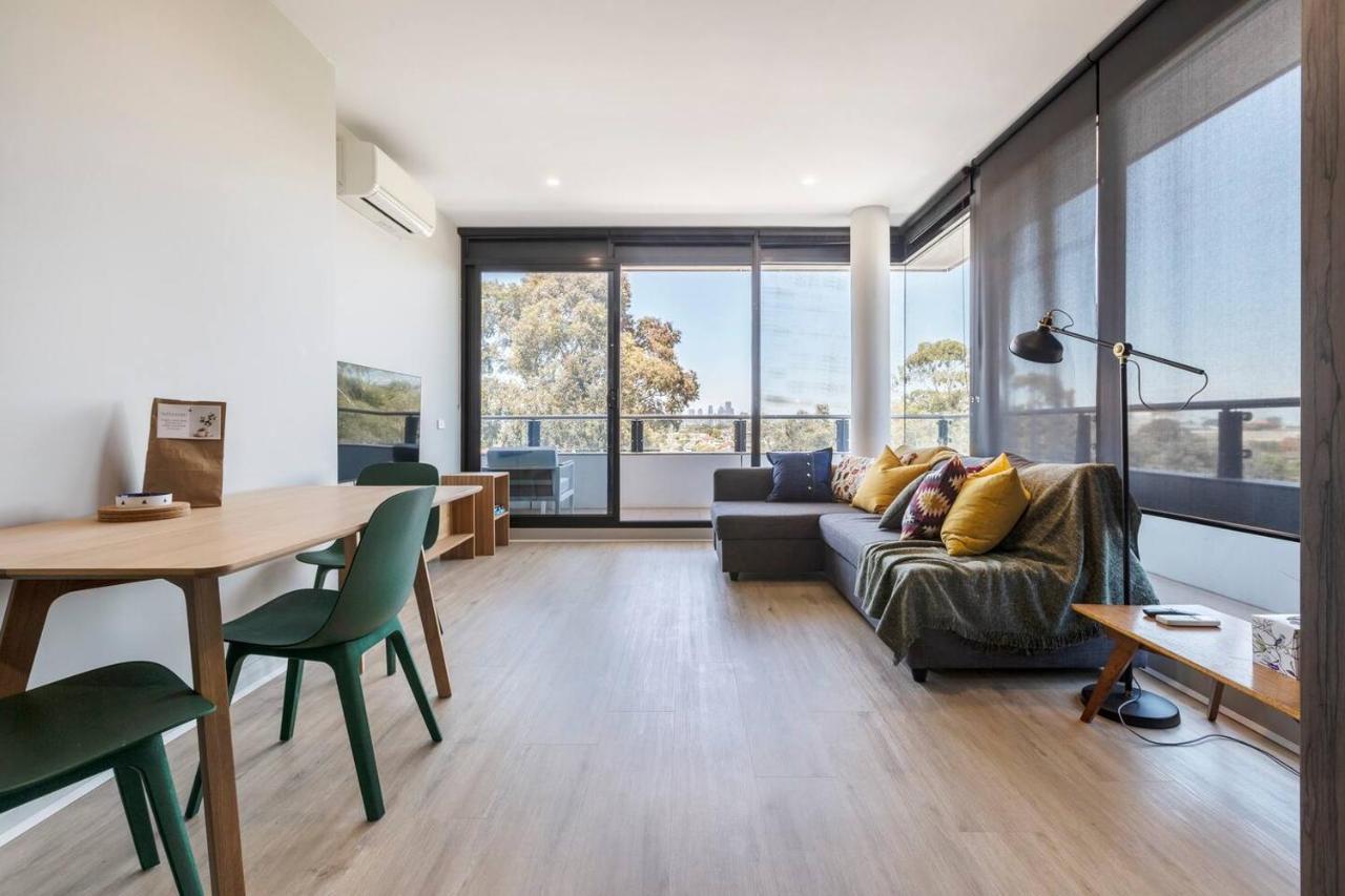 Apartment Terra Cotta - Brunswick Retreat With Breezy Balcony *