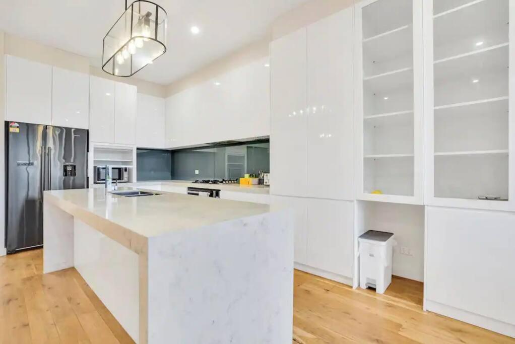 Spacious Townhouse * Melbourne