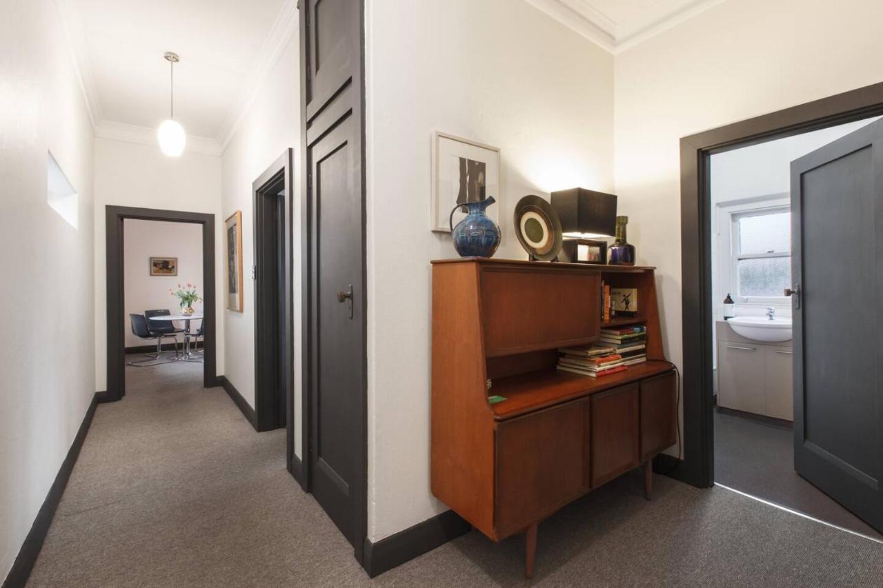Parkside Hideaway - Beautiful Art Deco Near Zoo Apartment *