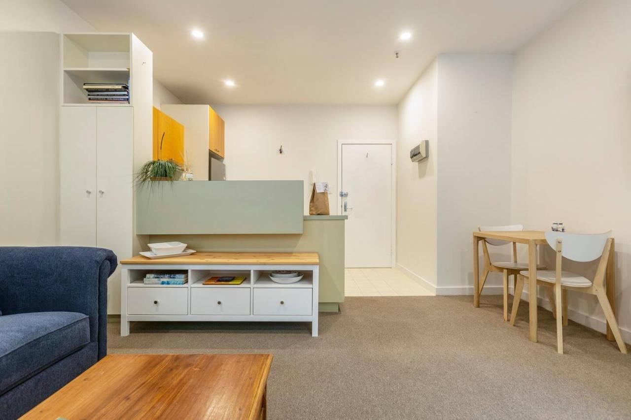 Experience The St Kilda Vibe From A Cosy Retreat Melbourne